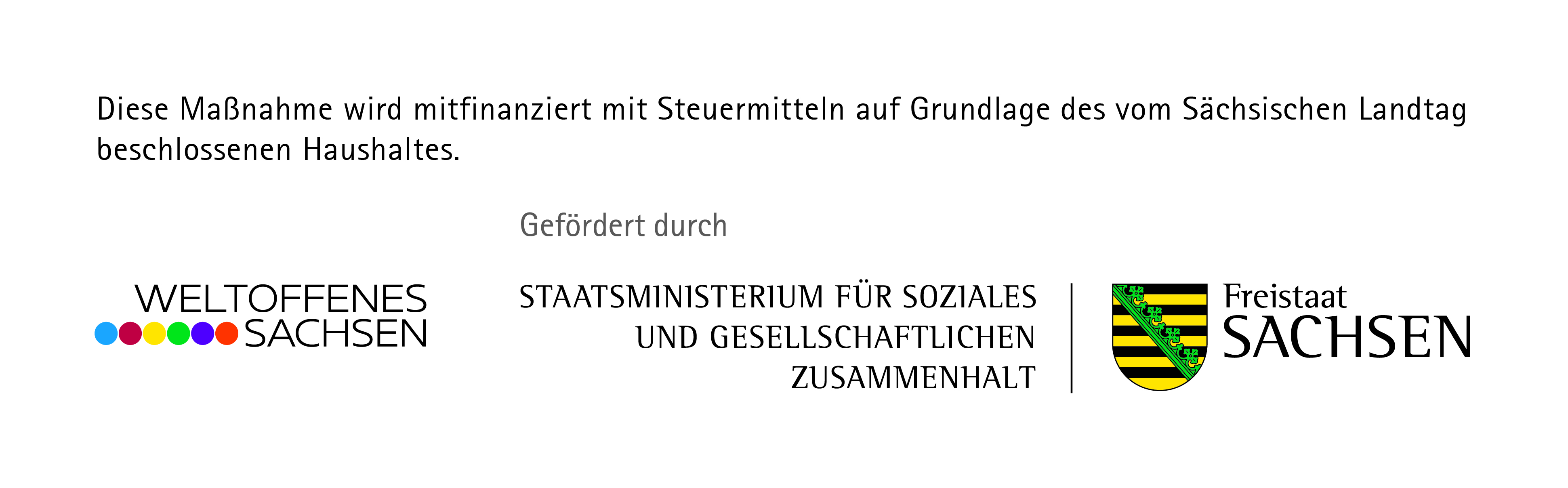 KI generiert: Das Bild zeigt eine Information über die Mitfinanzierung einer Maßnahme mit Steuermitteln, basierend auf einem vom Sächsischen Landtag beschlossenen Haushalt. Es enthält die Logos von "Weltoffenes Sachsen", dem "Staatsministerium für Soziales und gesellschaftlichen Zusammenhalt" und dem "Freistaat Sachsen".