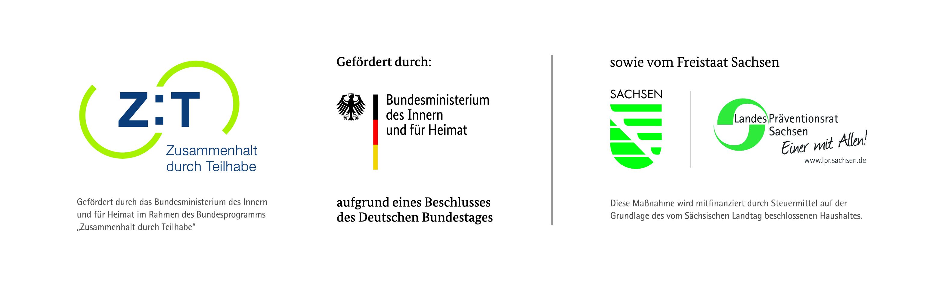 KI generiert: Das Bild zeigt Logos und Text zur Förderinitiative "Zusammenhalt durch Teilhabe", unterstützt vom Bundesministerium des Innern und für Heimat sowie dem Freistaat Sachsen. Es beinhaltet Logos der beteiligten Institutionen und Hinweise auf die Förderung und Finanzierung.