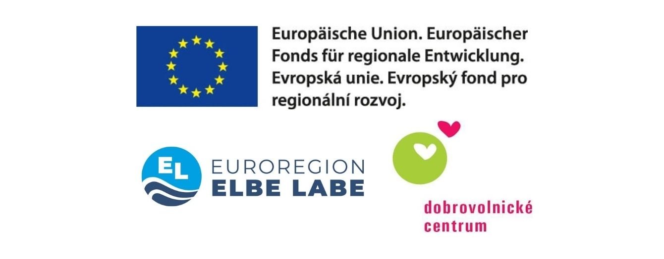 KI generiert: Das Bild zeigt Logos und Texte im Zusammenhang mit europäischen Institutionen und Projekten. Es umfasst den Europäischen Fonds für regionale Entwicklung, die Euroregion Elbe/Labe und ein Freiwilligenzentrum.